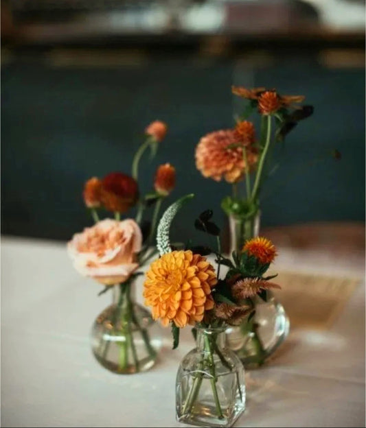 Medium size vase for table